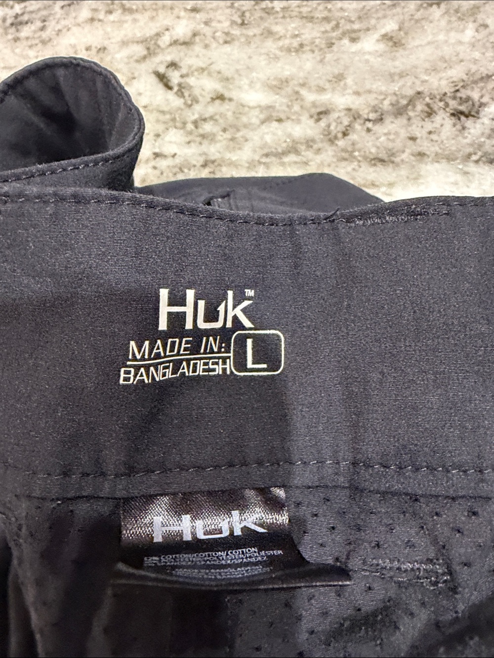 Huk Black Performance Shorts with Subtle Logo excellent cond - Picture 2 of 3